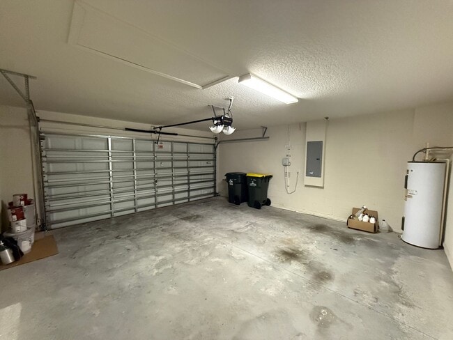 Building Photo - 3067 Santa Marcos Dr