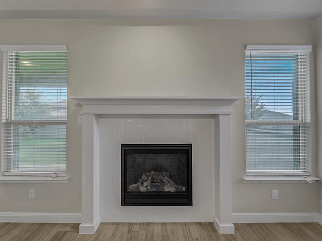 Building Photo - 2305 Coyote Way