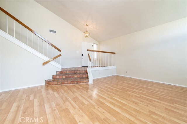 Building Photo - 22 Hawkridge