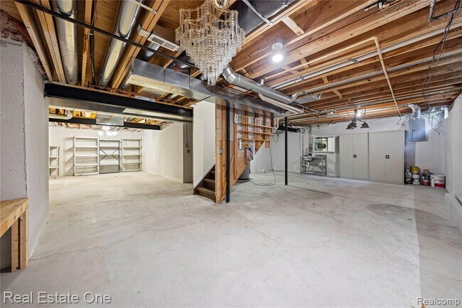 Building Photo - 38282 Saratoga Cir