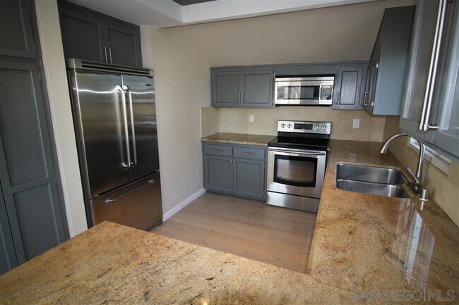 Building Photo - 373 Longden Ln