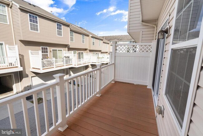 Building Photo - 8320 Stickley Ct