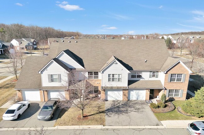 Building Photo - 352 Brookfield Dr