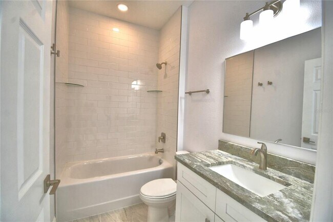Building Photo - 7951 Sarasota Dr