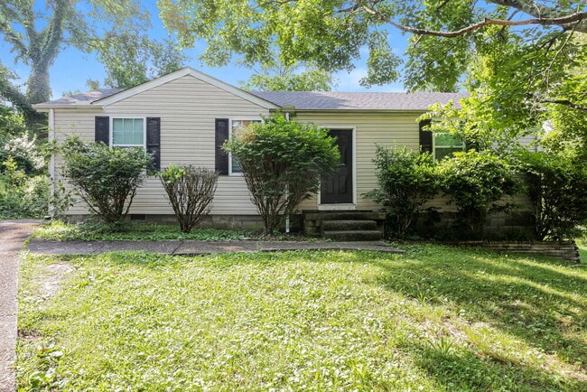 Primary Photo - 111 Ridgeview Ct