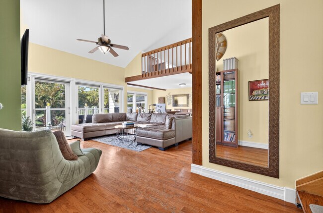 Building Photo - 13074 La Mirada Cir