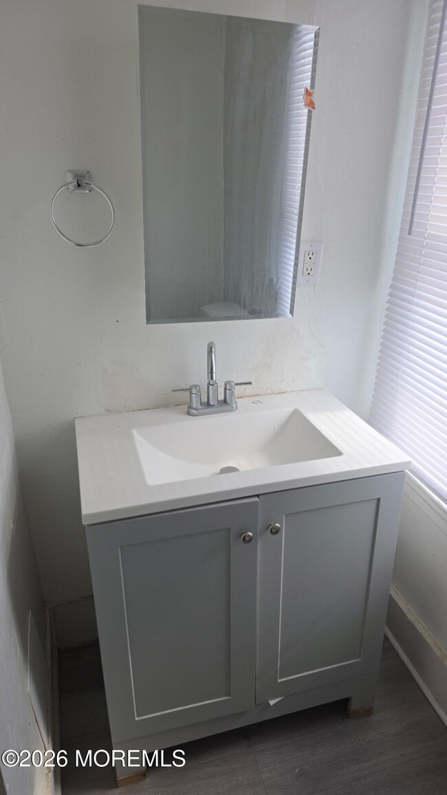 Building Photo - 21 Atkins Ave