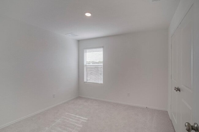 Building Photo - 321 Keefer