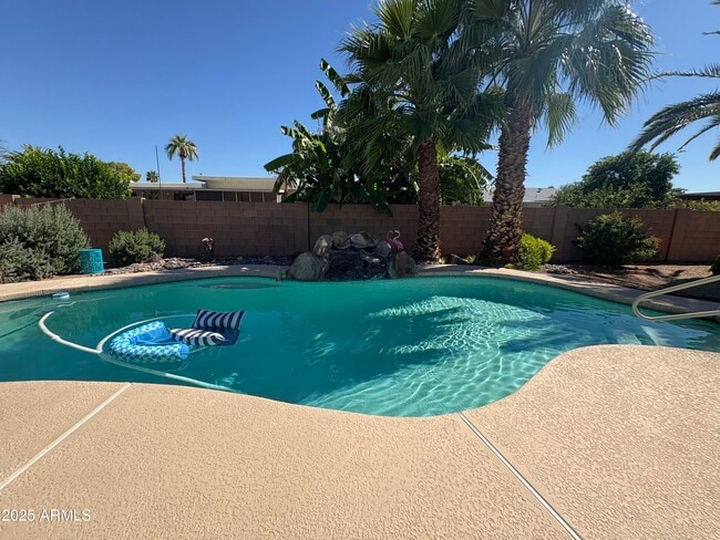 Building Photo - 16425 N Orchard Hills Dr