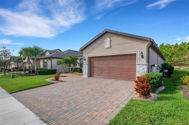 Building Photo - 361 Almansa St
