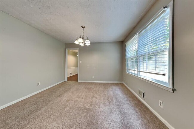 Building Photo - 751 Belmont Ridge