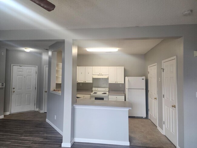 Building Photo - Wexford Condominiums, Anderson, SC