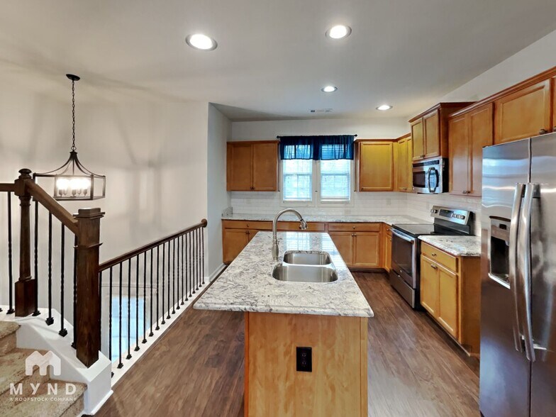 Building Photo - 397 Sand Bay Dr SW