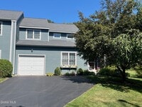 Building Photo - 68 Vista Dr