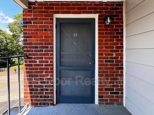 Building Photo - 732 Scotland St