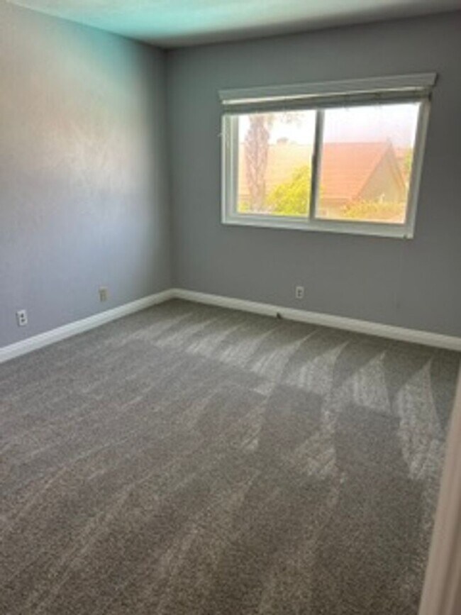 Building Photo - Spacious 4BR Home with Gated Pool, Chef’s Kitchen & 3-Car Garage