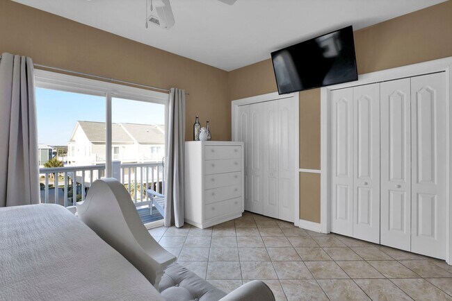 Building Photo - 306 Sea Star Cir