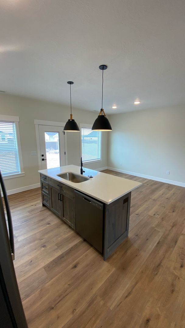 Building Photo - Brand New 3 Bedroom- 2 Bath Single Family ...