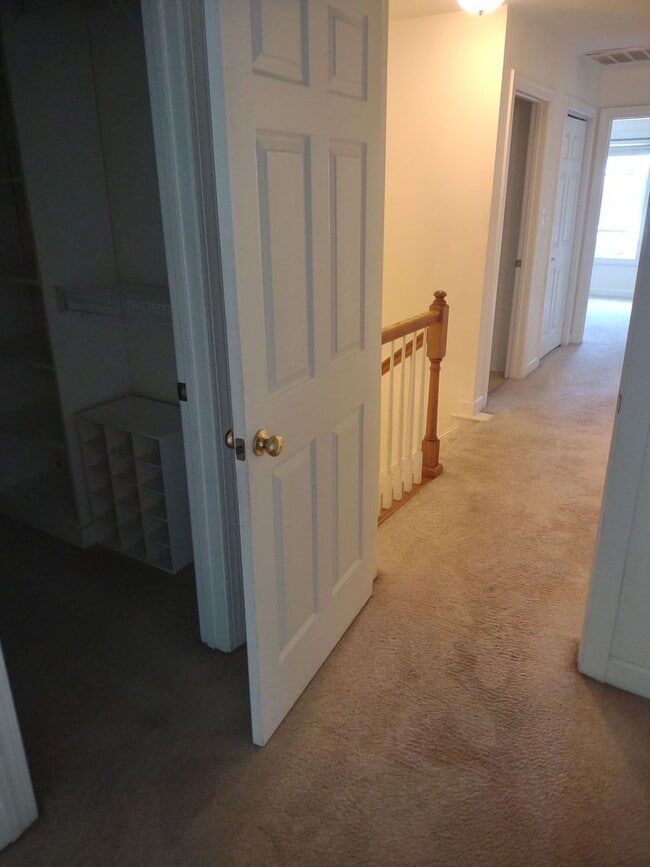 Building Photo - COMING SOON!! Lovely 2 Bedroom House | Gre...