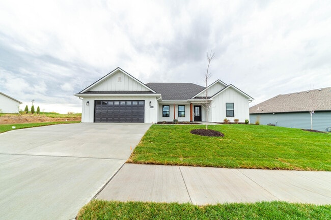 Building Photo - 4604 Estacada Dr
