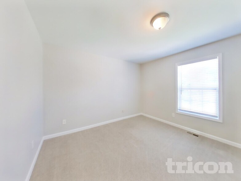 Building Photo - 38 Stonemont Ct