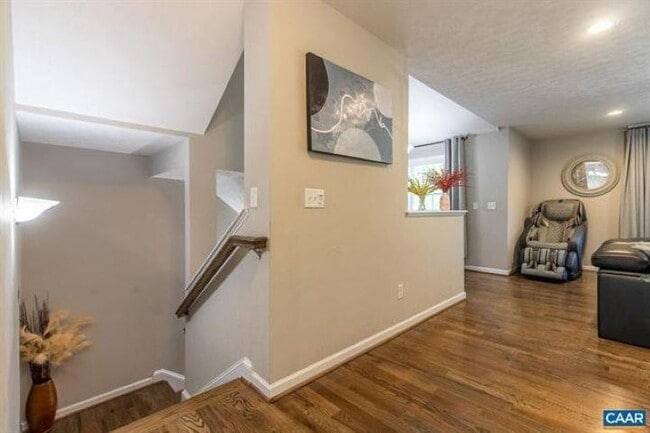 Building Photo - 15 Collinswood Wy