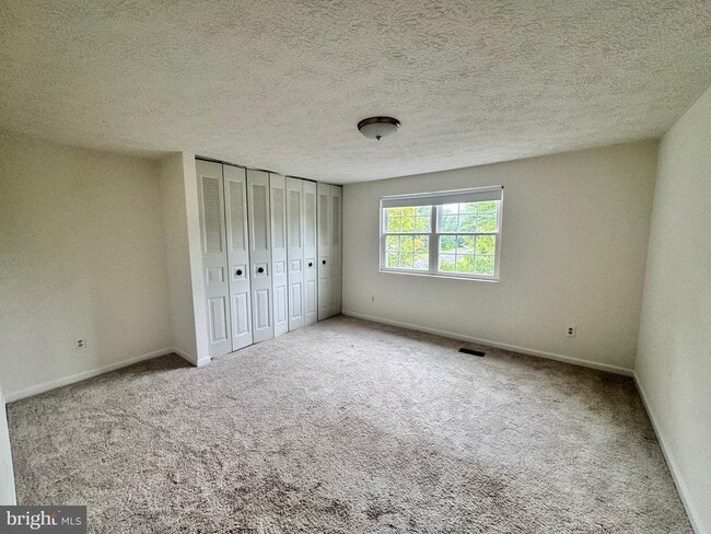 Building Photo - 3001 Gatepost Ln