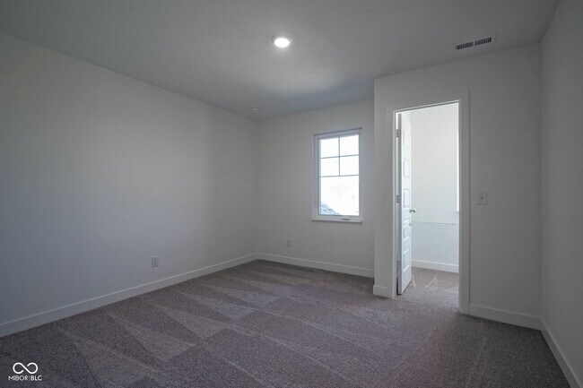 Building Photo - 9085 Summerton St