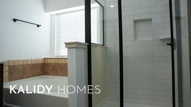 Building Photo - 13049 SW 5th St