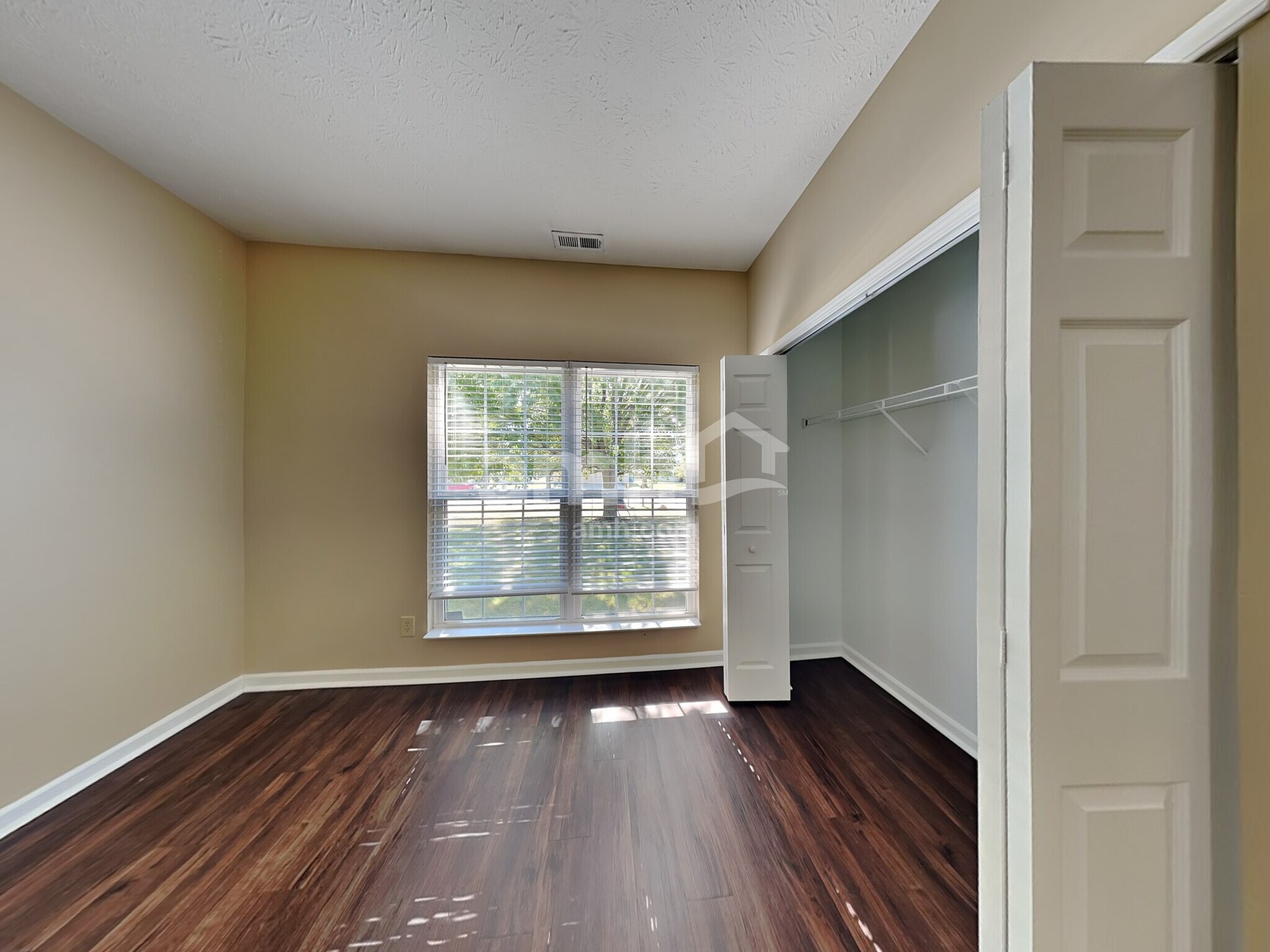 Building Photo - 8060 Chesterhill Way