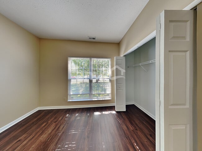 Building Photo - 8060 Chesterhill Way