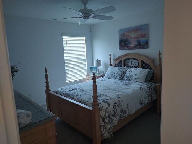 Building Photo - ALL Utilities INCLUDED