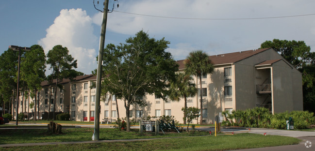 Building Photo - Oceanside Estate Apartments