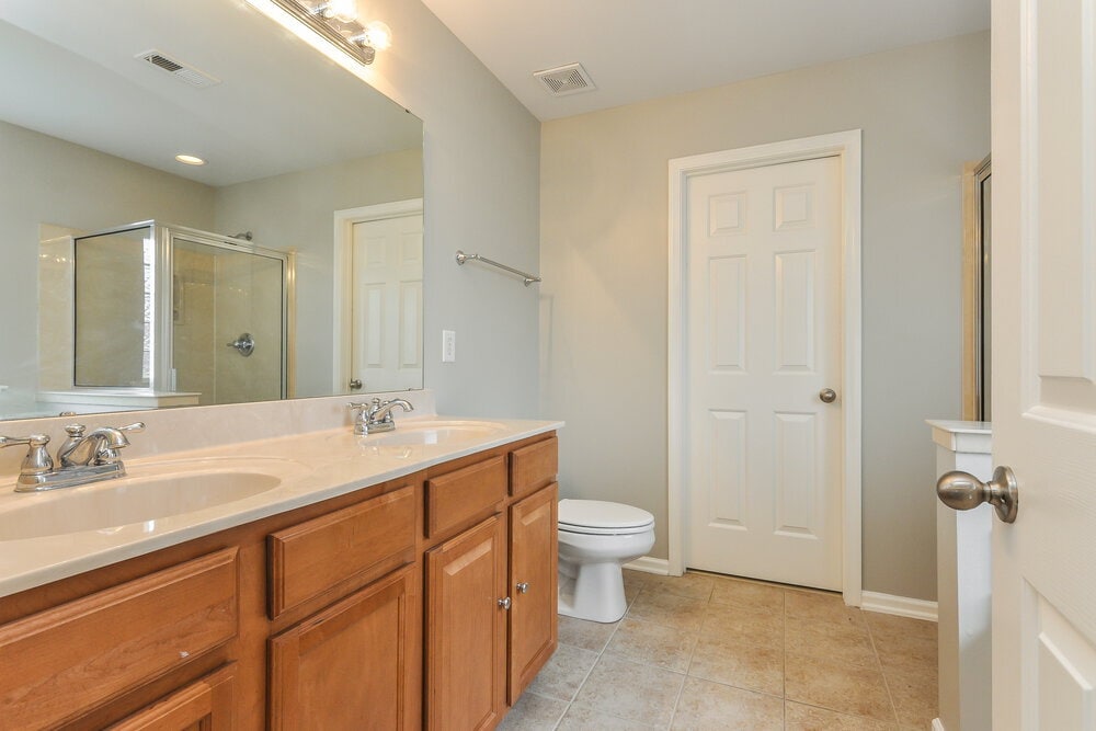 Building Photo - 6539 Guard Hill Dr