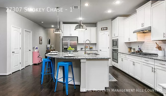 Building Photo - 27307 Smokey Chase