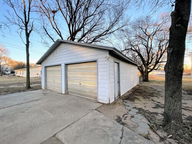 Building Photo - Nice 2 bedroom home in Arlington