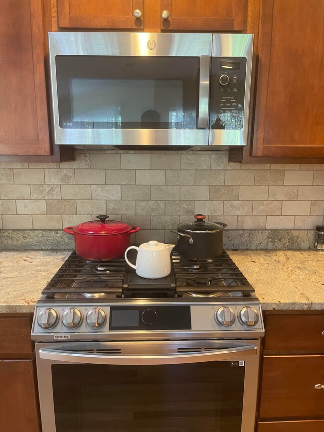 Building Photo - 15407 36th Dr SE