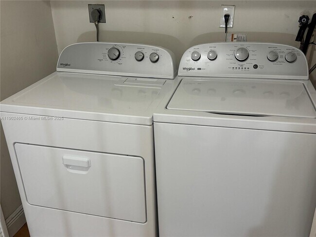 Building Photo - 11264 SW 91st Terrace