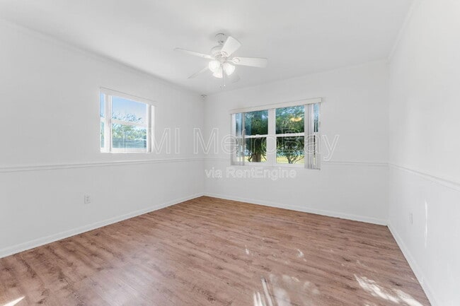 Building Photo - 6303 Delaware Ave