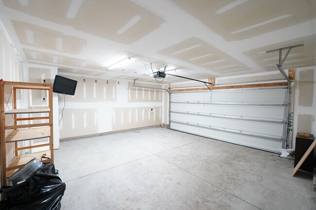 Building Photo - Coming Available!