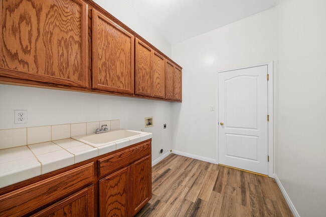 Building Photo - 8614 Exodus Ln