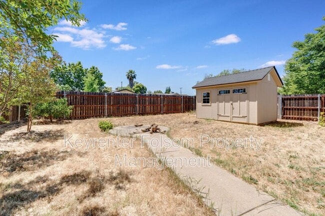 Building Photo - 5800 Deary Way