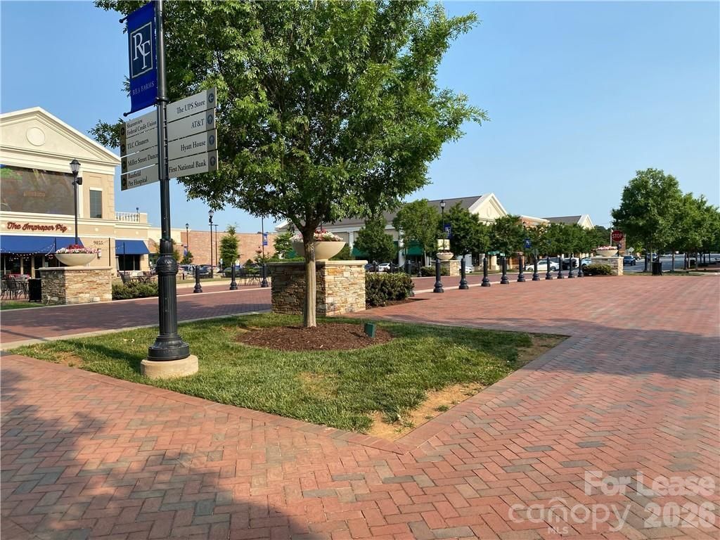 Building Photo - 6434 Raffia Rd