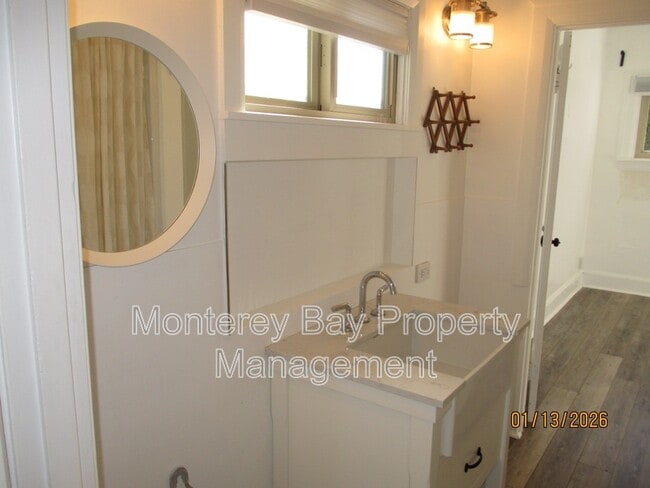 Building Photo - 650 Hawthorne St