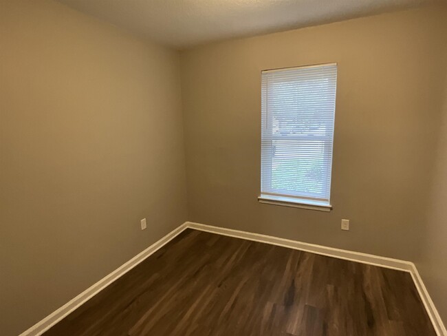 Building Photo - 4430 Pine Ridge Cove