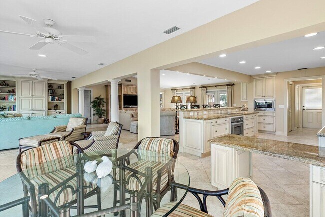 Building Photo - 10587 Limeberry Dr