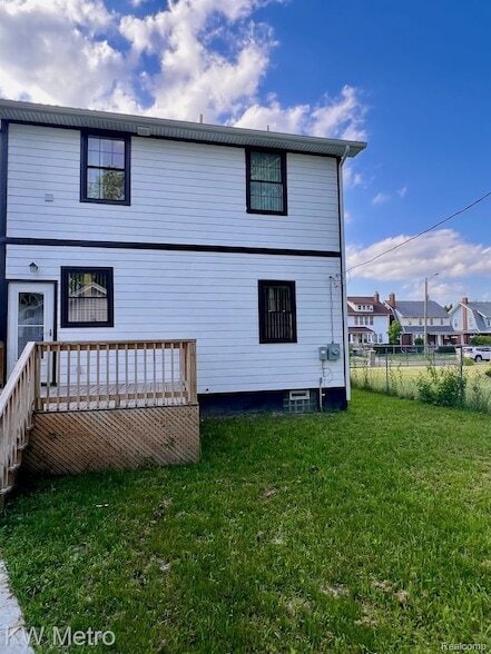 Building Photo - 939 Webb St
