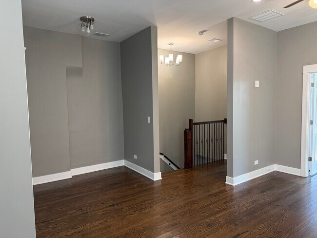 Building Photo - 3312 W Le Moyne St