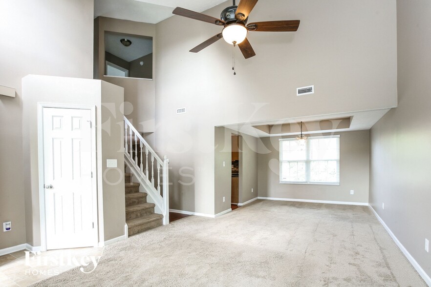 Building Photo - 5970 Polonius Dr