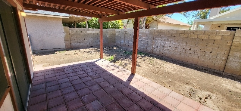 Building Photo - 1567 W Javelina Ave